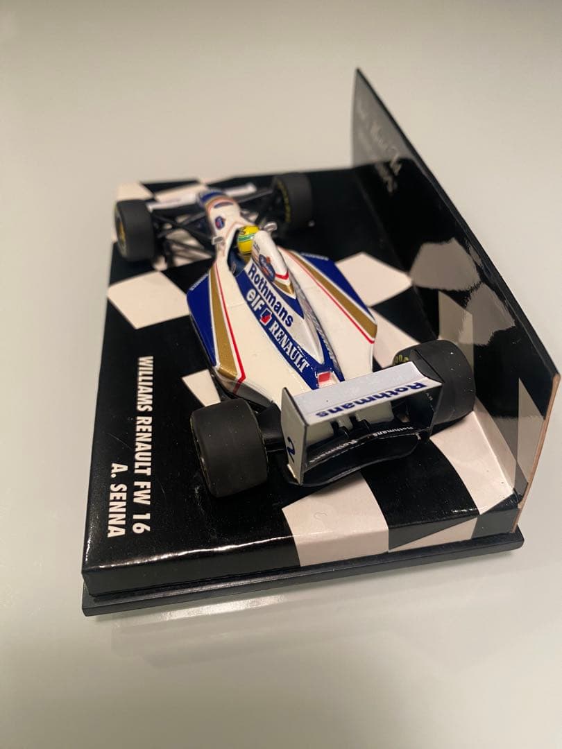 1/43 ウィリアムズ ルノー FW16 アイルトンセナ　ロスマンズ仕様
