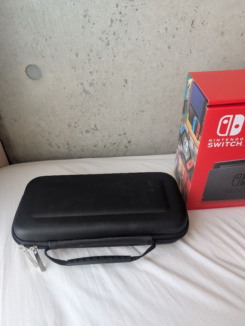 ［付属品全てあり]Nintendo Switch 本体　2023年製