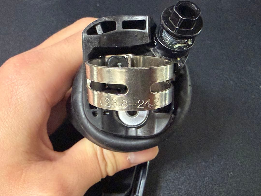 Shimano Ultegra 　STIレバー　ST-R8070-L(左)