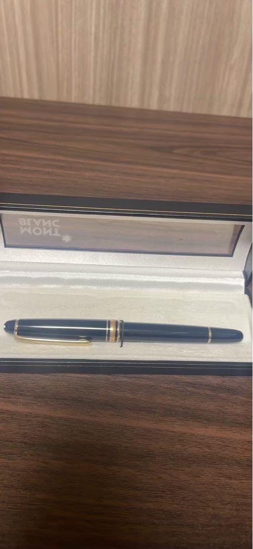MONT BLANC 黒 万年筆 専用ケース付き
