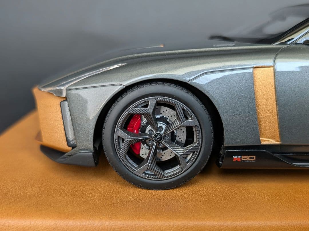 GTスピリット 1/18 NISSAN GT-R 50 イタルデザイン グレー