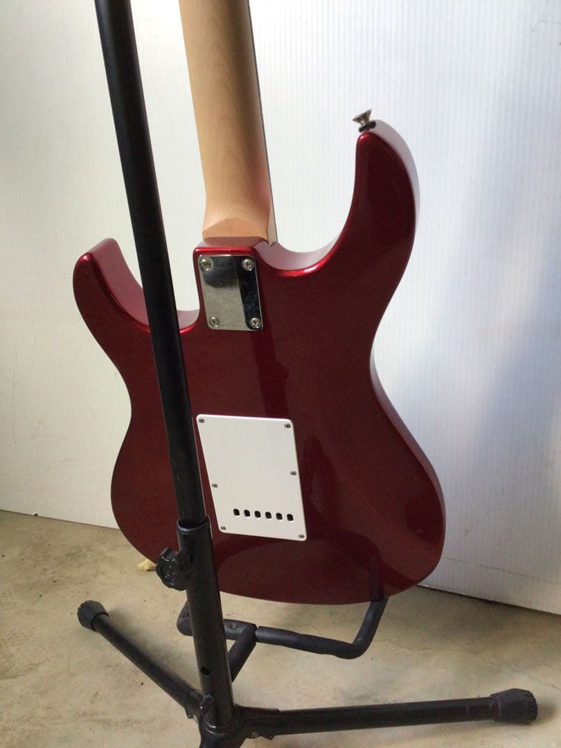 超美品　Yamaha PACIFICA 「012」レッドエレキギター