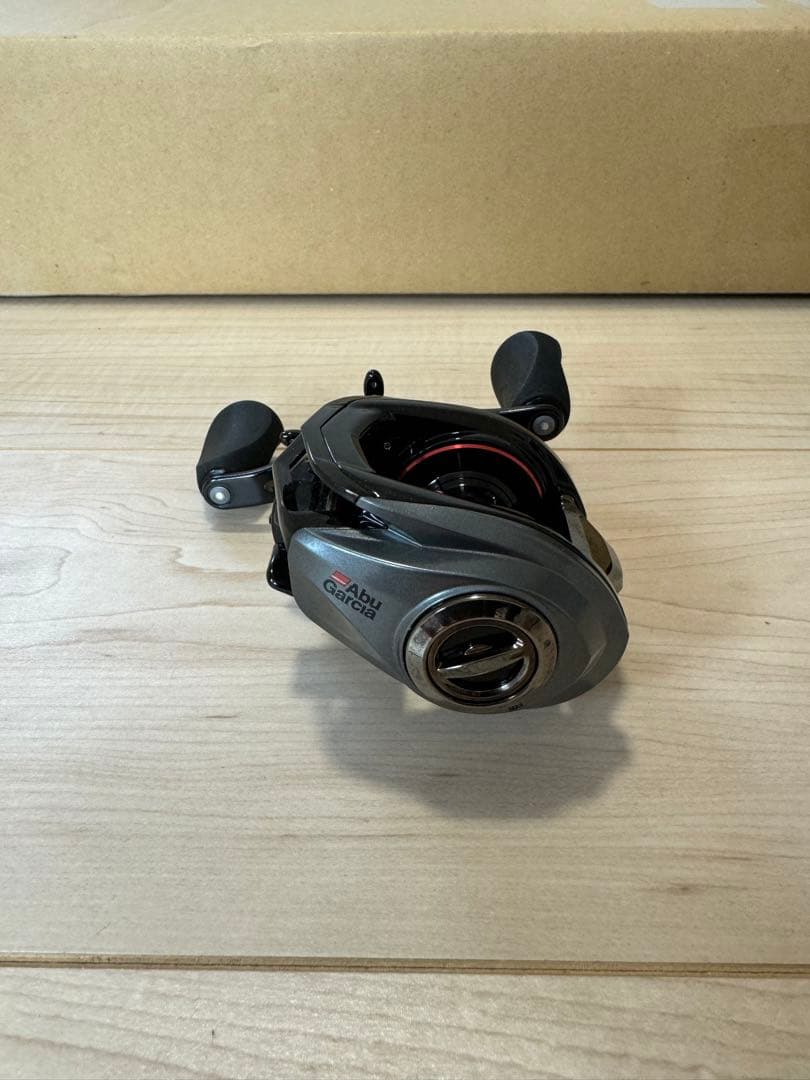 Abu Garcia REVO LV7 ベイトリール