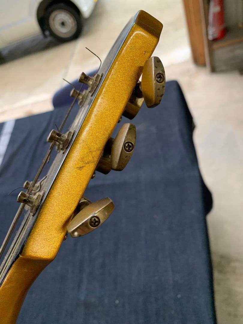 Epiphone Les Paul Standard GOLD TOP　ギター