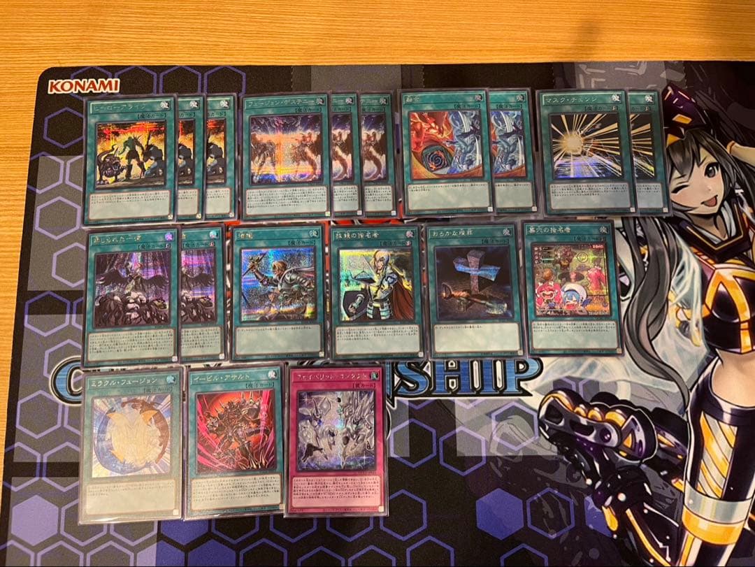 遊戯王　HEROデッキ　高レアリティ　ガチ構築　ニューロン公式スリーブ付き