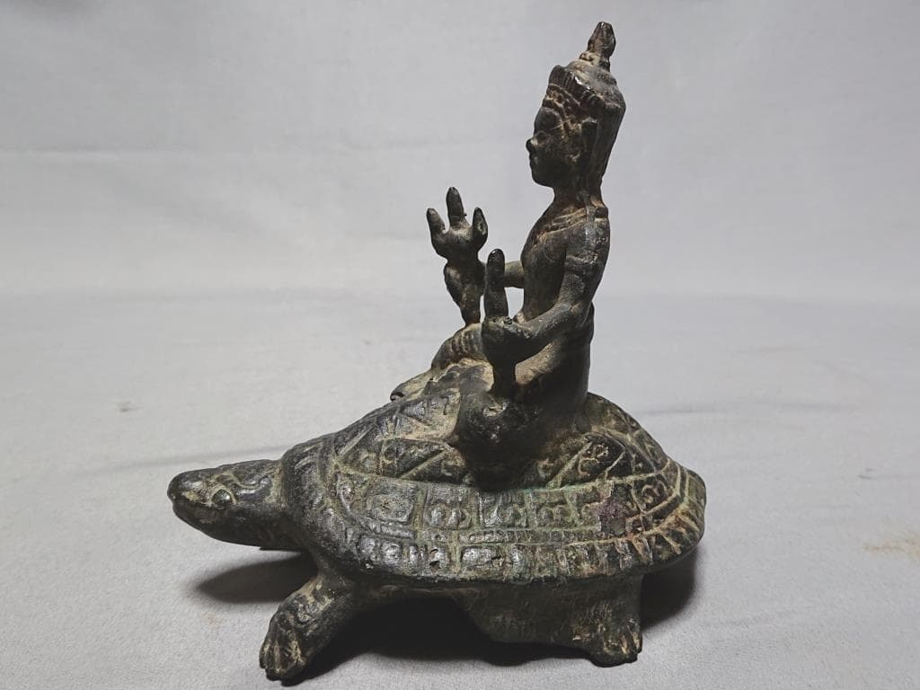コレクター収集品　古銅　15世期.クメール王朝期　亀乗.シバ神像