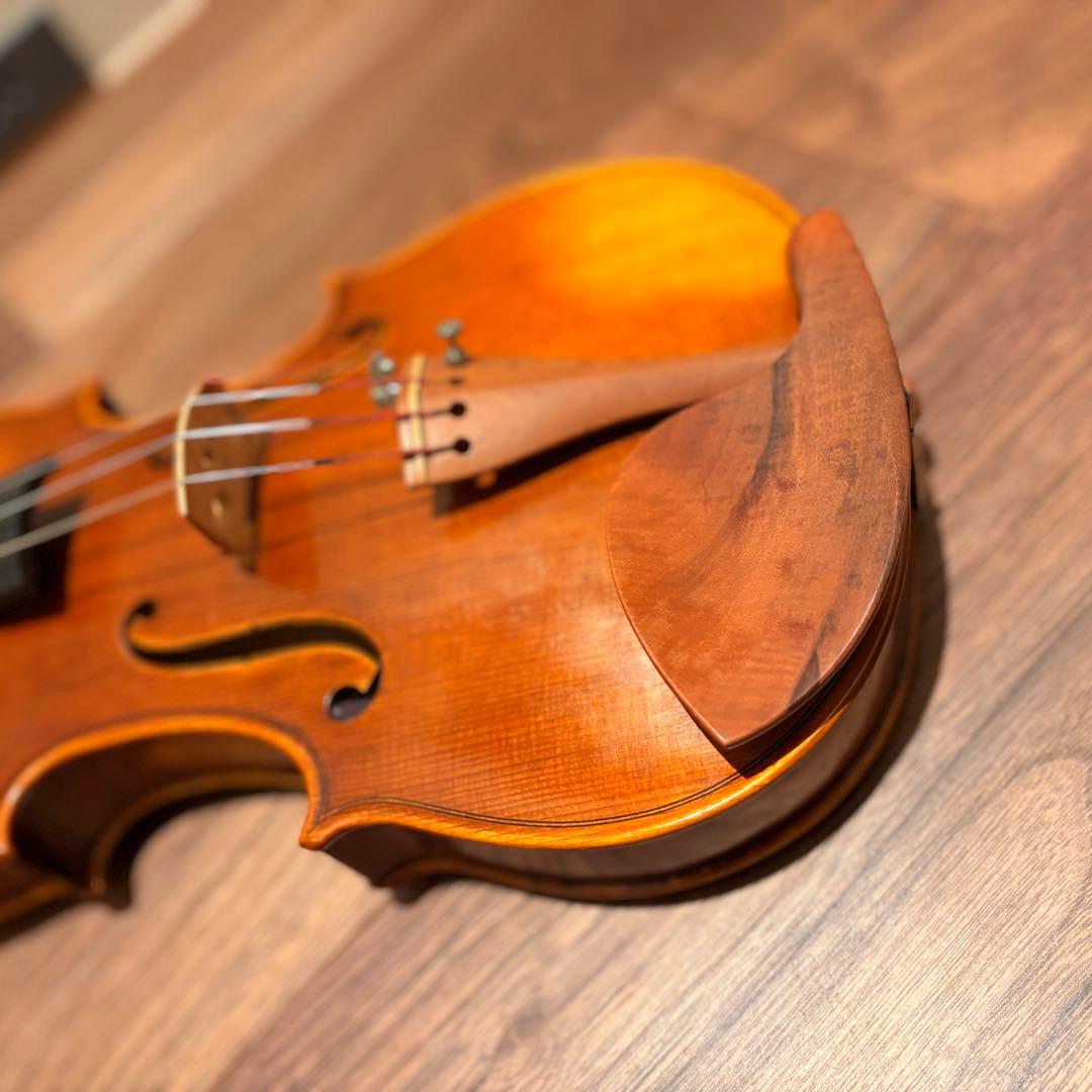 バイオリン　個人作家　Simansa Olsen