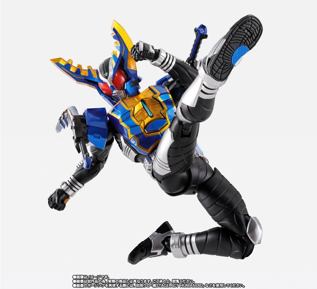 [未開封品] S.H.F （真骨彫製法） 仮面ライダーガタック ハイパーフォーム