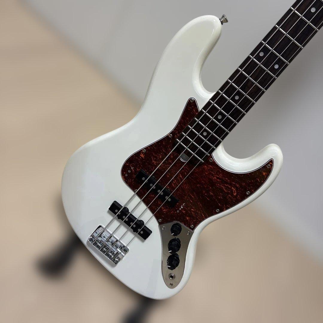 Bacchus bjb-1-rsm エレキベース ホワイト　美品