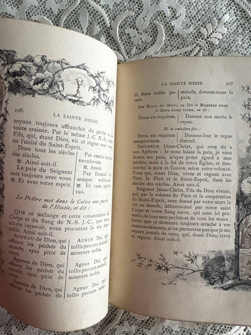 アンティーク祈祷書 MISSel 革装丁 金箔装飾 挿絵多数 ミサ典 古書