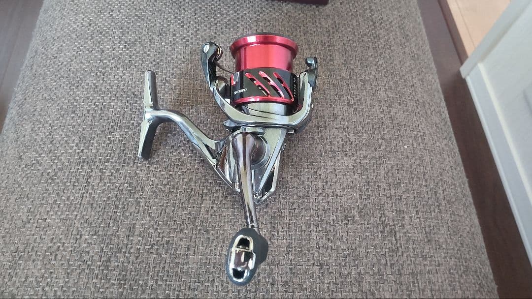 【すぎっぺ】SHIMANO STRADIC 2500HGS 替スプール付き