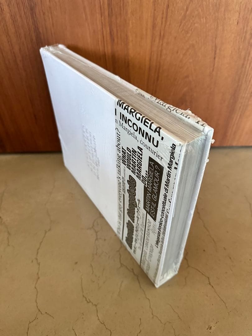 Maison Martin Margiela マルタン・マルジェラ アートブック