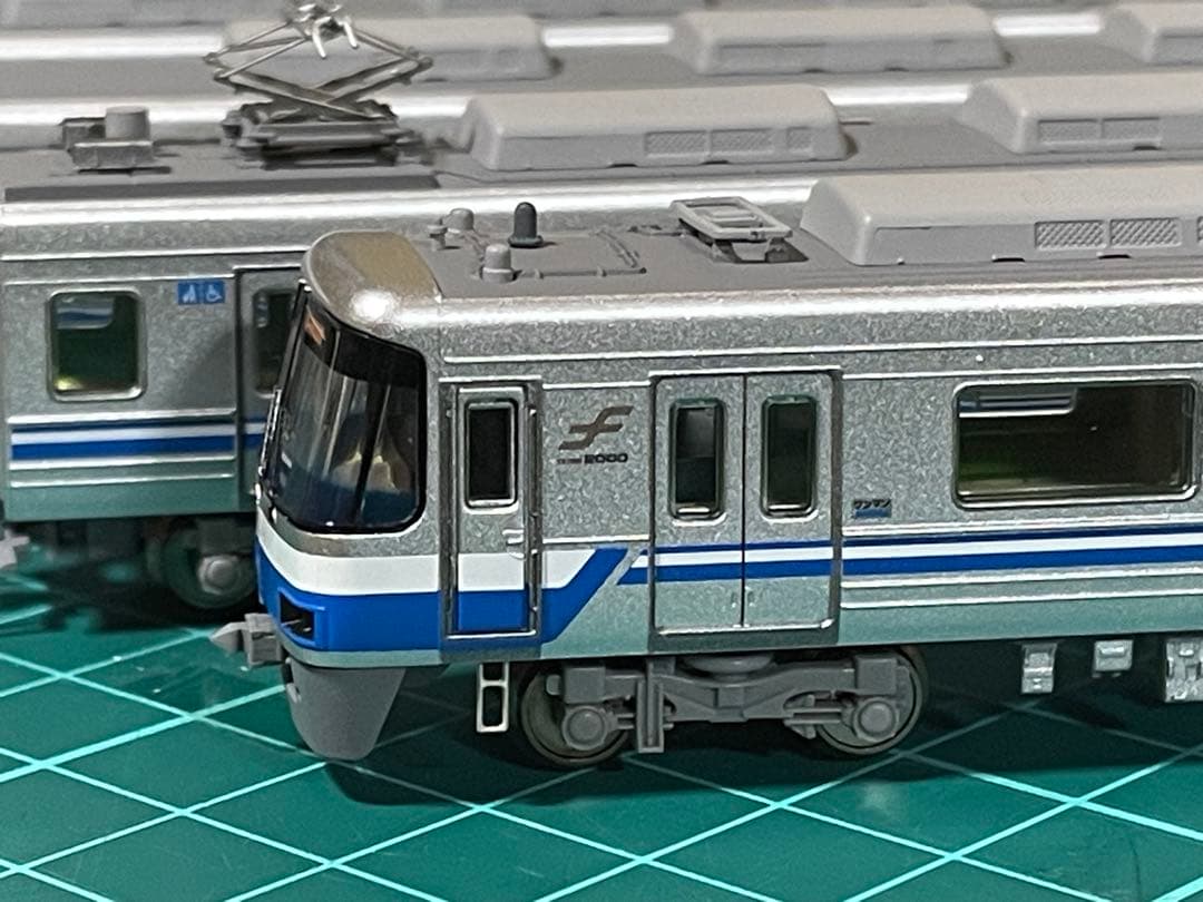 ポポンデッタ6035福岡市交通局2000系3段帯使用　ポポンデッタ室内灯付き