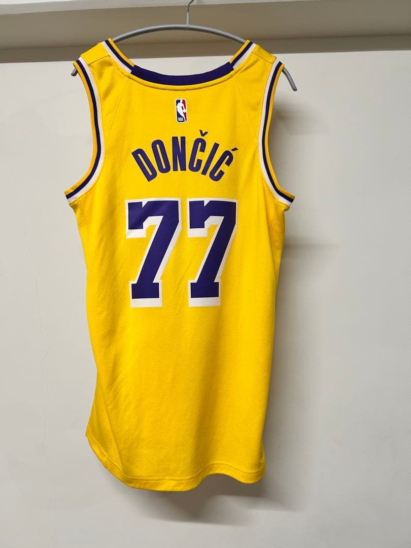 Lakers ドンチッチ ユニフォーム 未使用　現地購入パッチ
