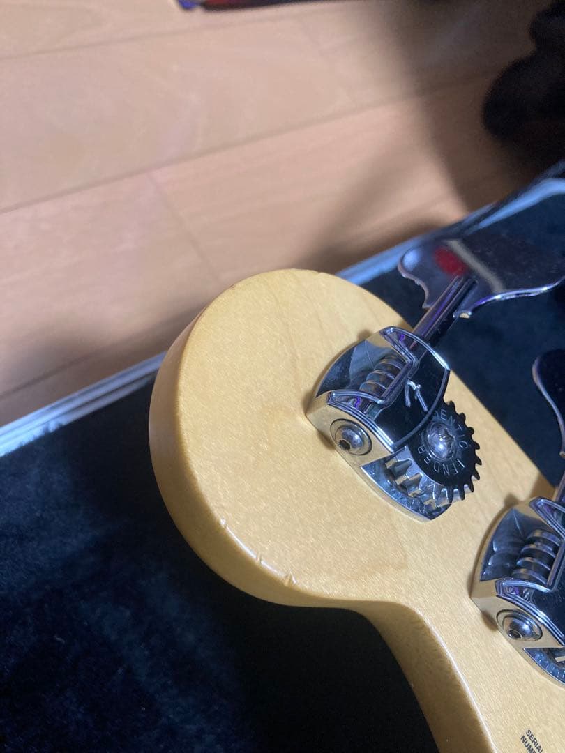 ベース FENDER American standard jazz bass