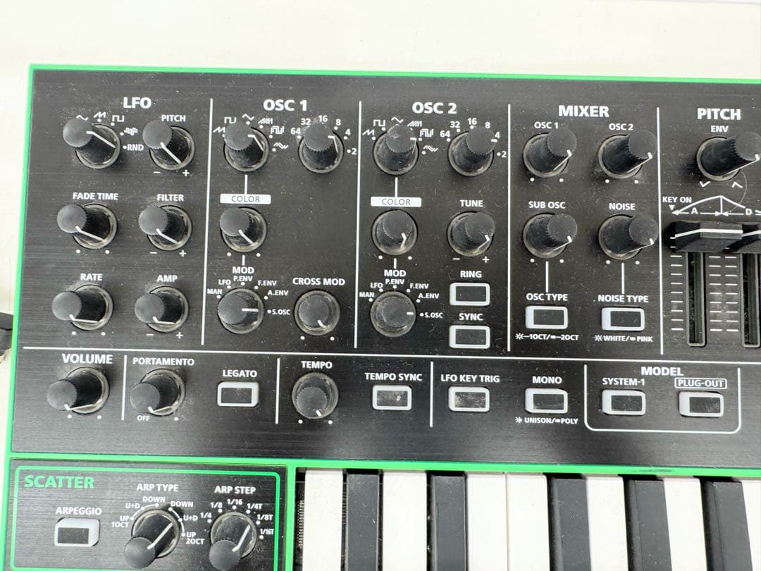 Roland SYSTEM-1 シンセサイザー 本体