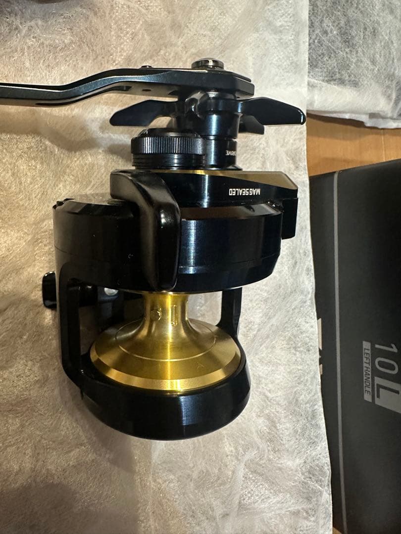 DAIWA SALTIGA 10L 両軸リール　ソルティガ