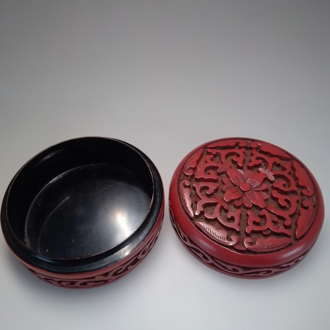堆朱　香合