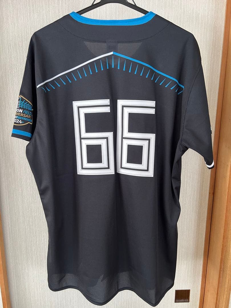ファイターズ　万波中正　ユニフォーム　エスコンフィールド1周年記念ユニフォーム
