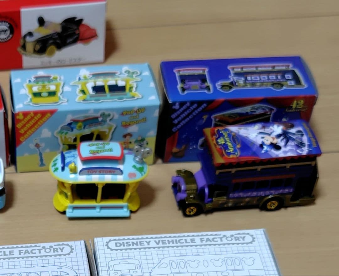 ディズニー　トミカ　9台セット