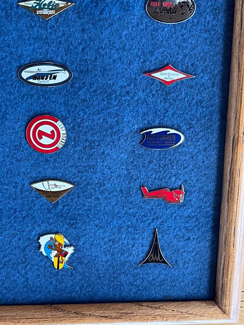 ビンテージサーフボードピンバッジコレクション額装　オールドサーフ ロングボード