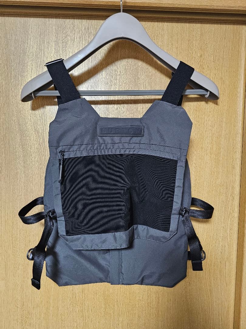 BURTON　ベスト