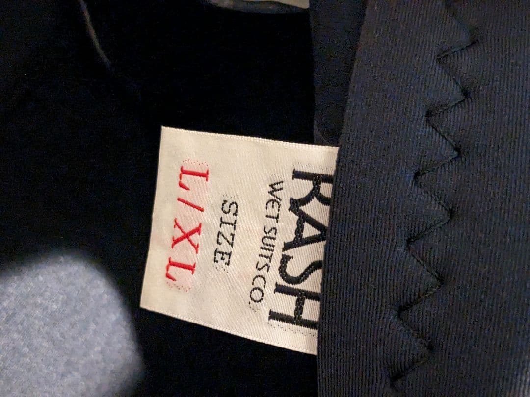 新品未使用　RASH シーガル ブラック 半袖　L/XL