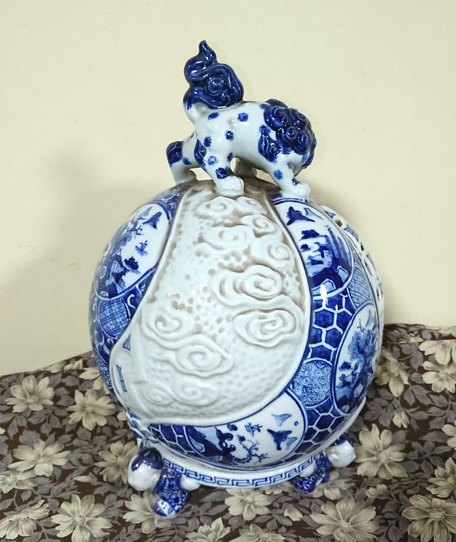 稀少 在銘 陶器製 中国 五良大甫呉祥瑞造 染付 獅子 香炉 高さ20.5cm