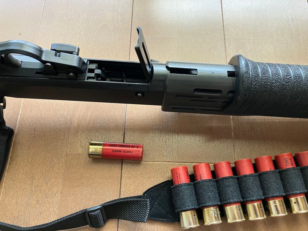 (中古品)東京マルイ　スパス12ソードオフ+ショットシェルスリング
