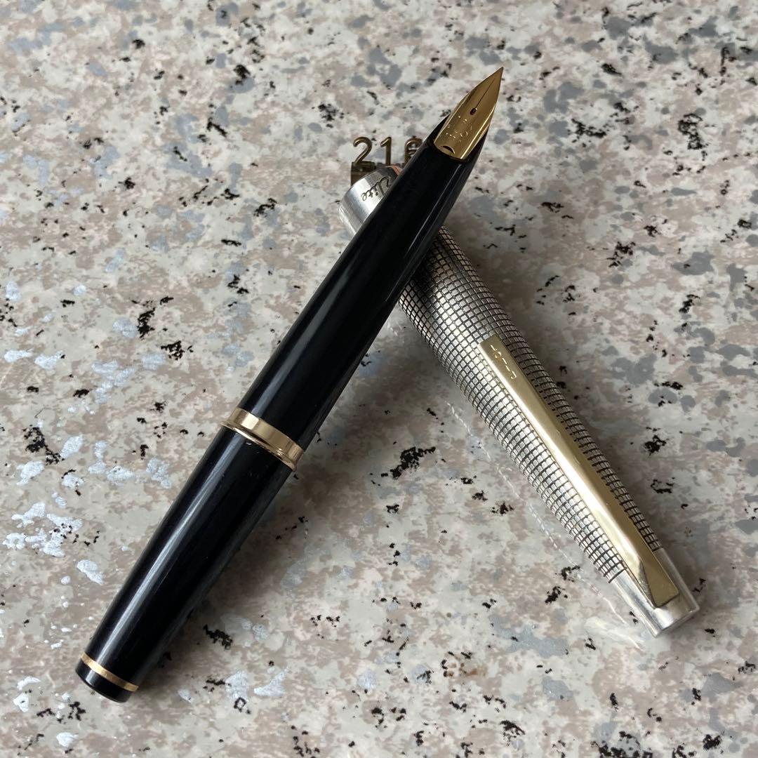#216 オーバーホール済み 万年筆 PILOT Elite シルバー 18k