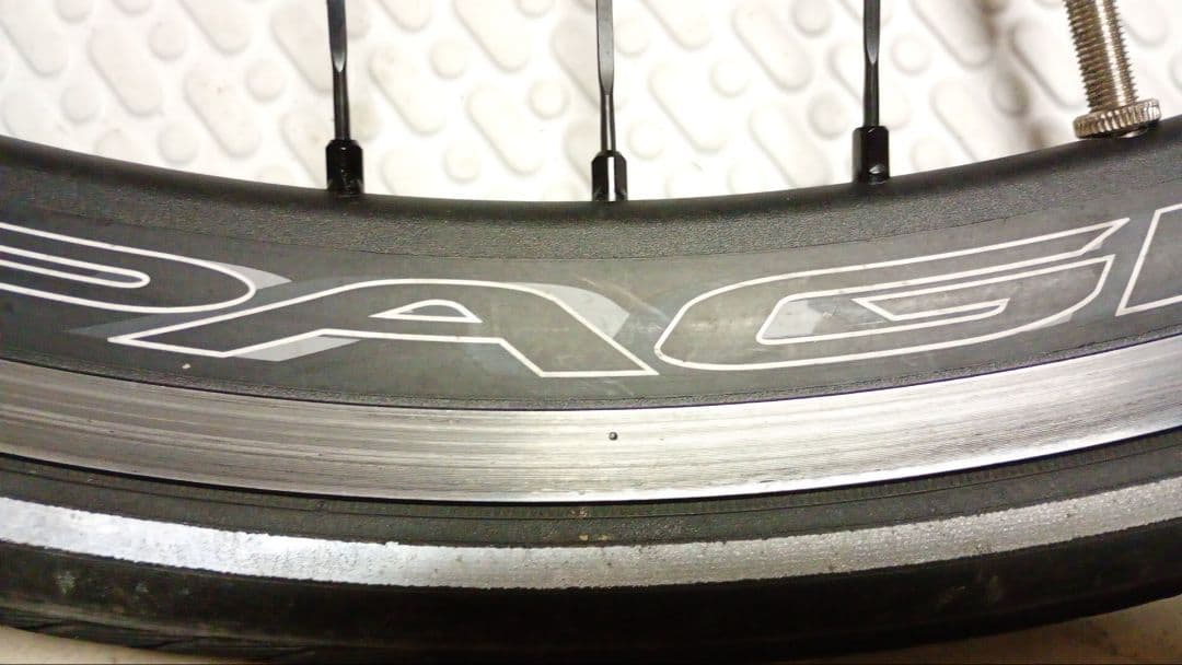 CAMPAGNOLO SCIROCCO　17c　シュワルベマラソン23ｃ