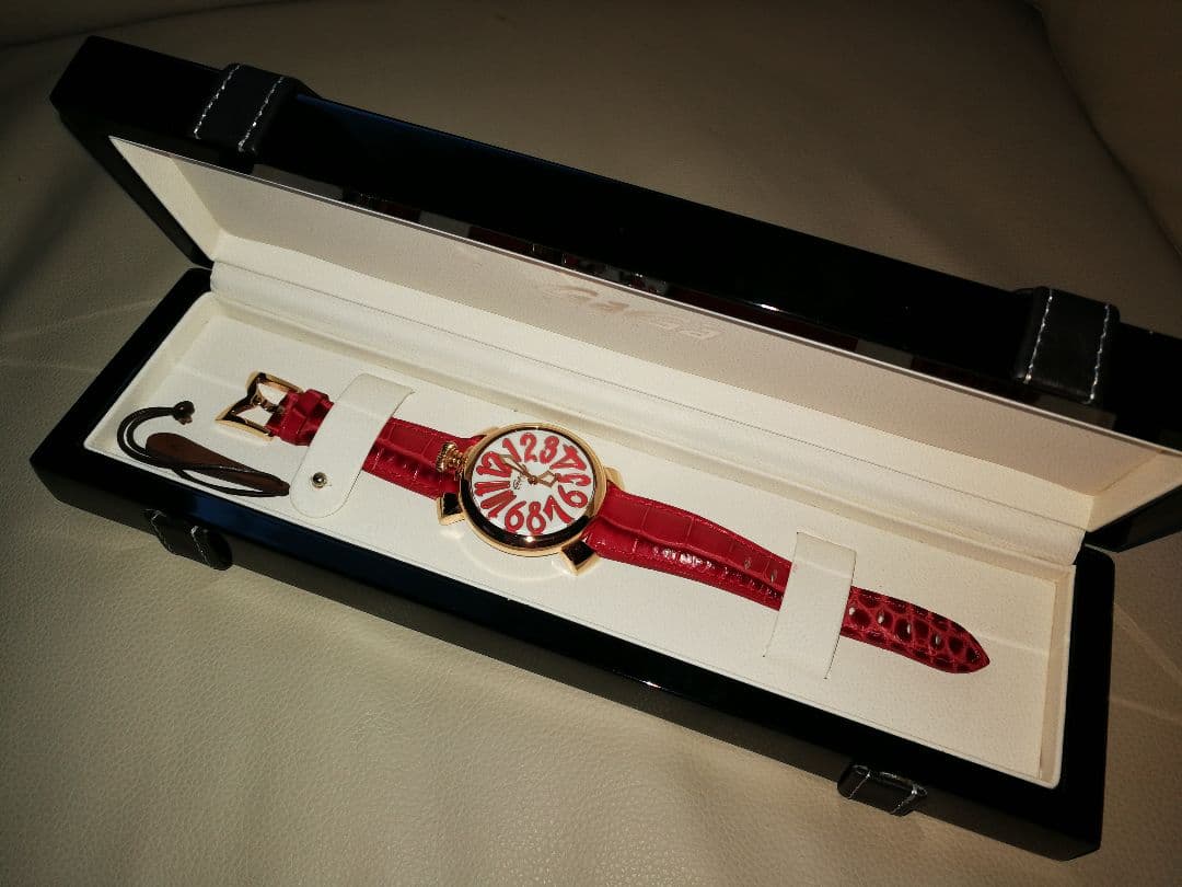 正規品　ガガミラノ GaGa MILANO　マヌアーレ40MM　ゴールド×レッド