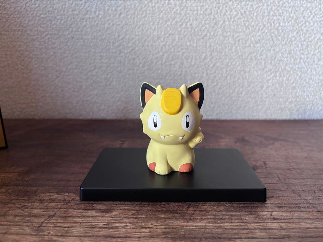 ポケモン　陶飾り　ニャースとガラルニャース