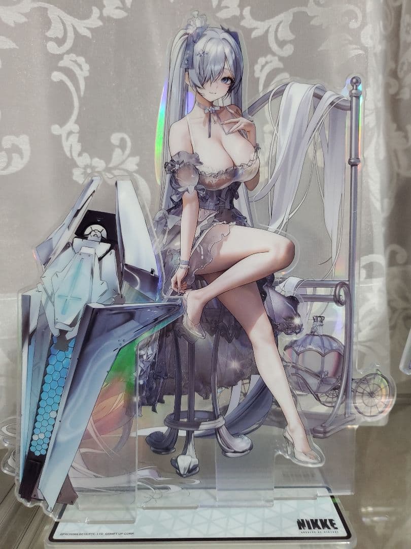 勝利の女神NIKKE シンデレラ アクリルスタンド 美品