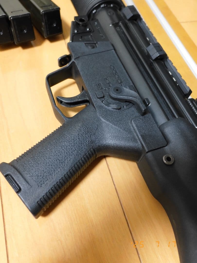 東京マルイ　次世代電動ガン　MP5SD6 固定ストック仕様
