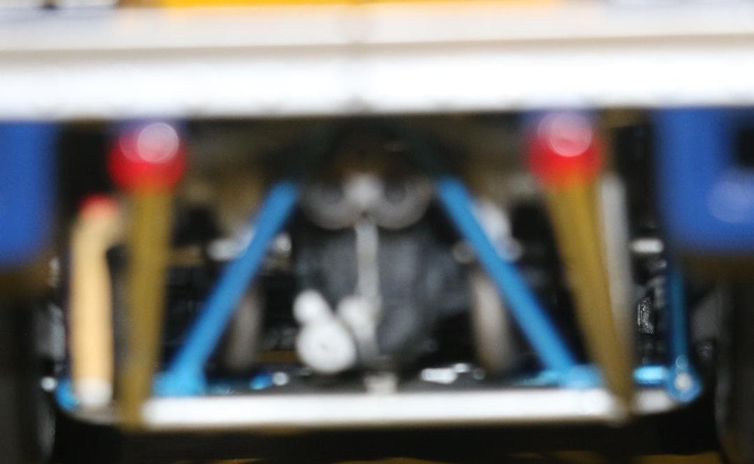 ミニチャンプス製　ポルシェ９１７／３０　１９７３年カンナムチャンピオン　1/18