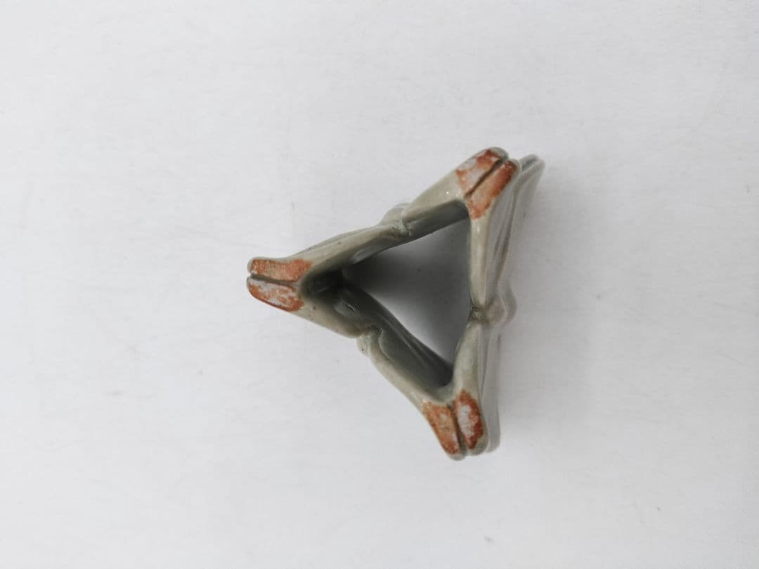 c734 蓋置 灰釉 蝶　遠州七窯　膳所　陽炎園 木箱 茶道具 古物