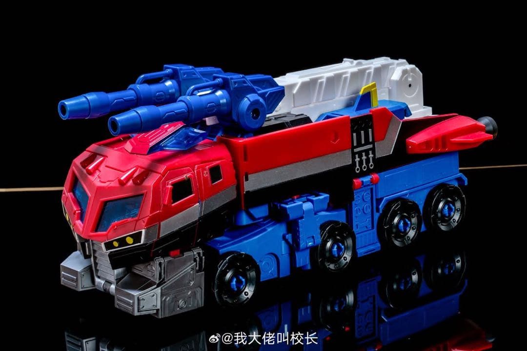 アニメイテッド　オプティマス　TL-63 TA-01互換非正規トランスフォーマー