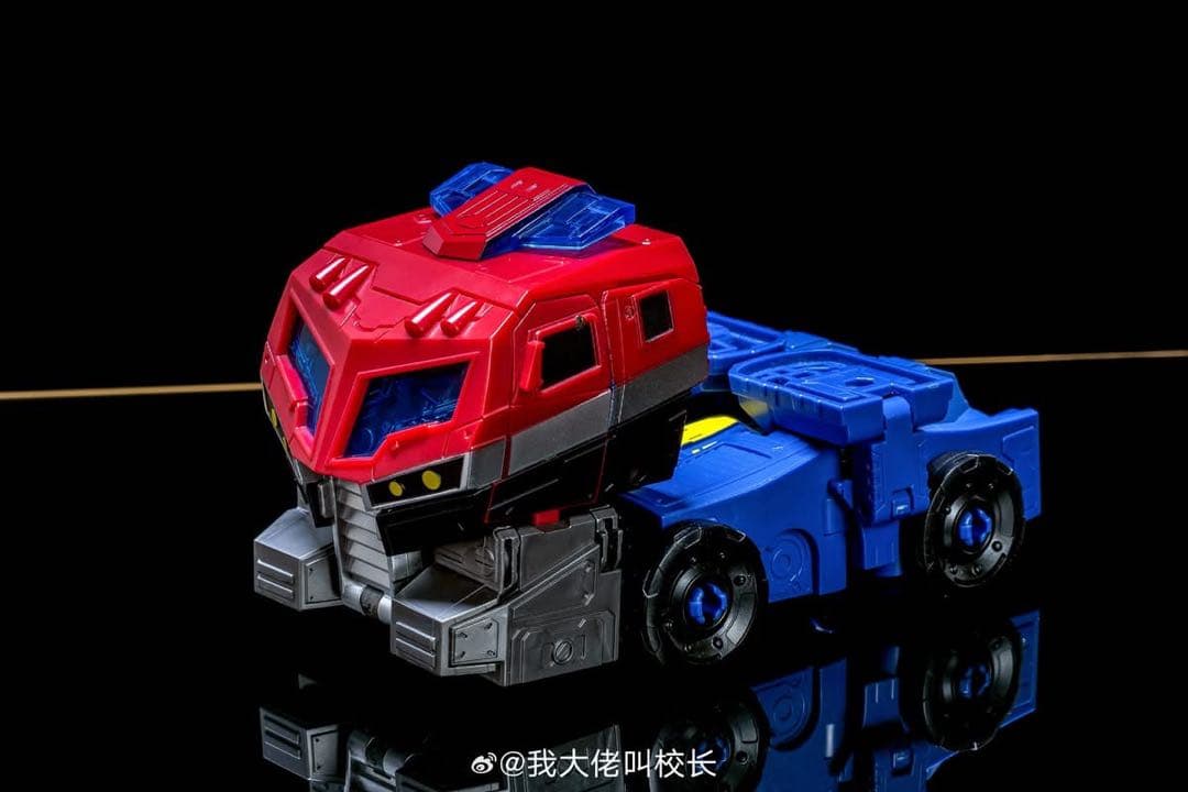 アニメイテッド　オプティマス　TL-63 TA-01互換非正規トランスフォーマー