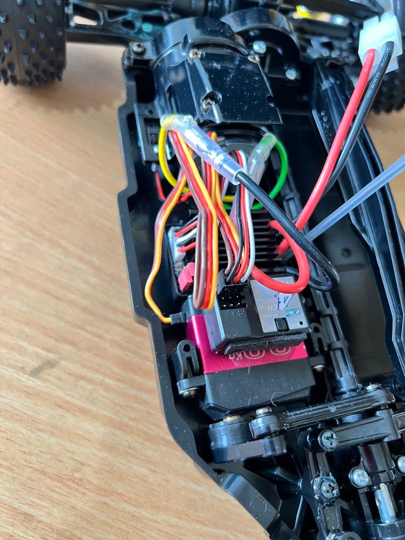 タミヤ　ネオスコーチャー4WD RCメカ付き