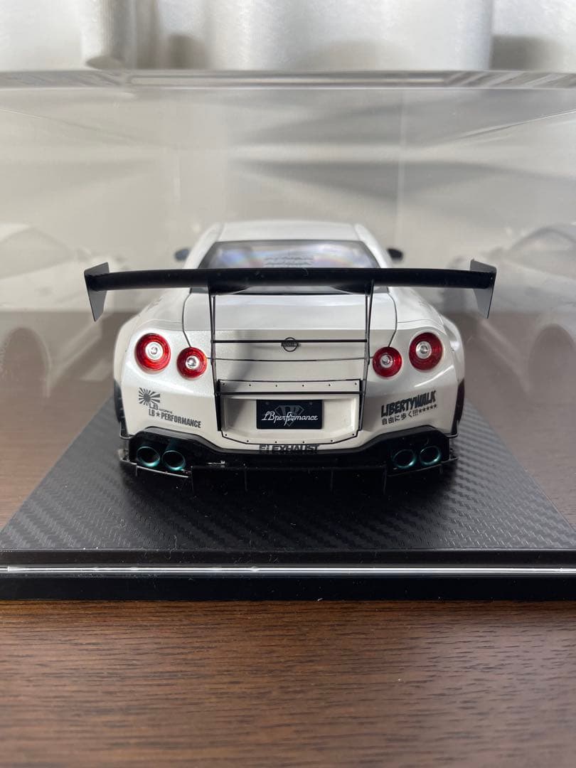 ミニカー ignition model LB-WORKS GT-R R35 type2