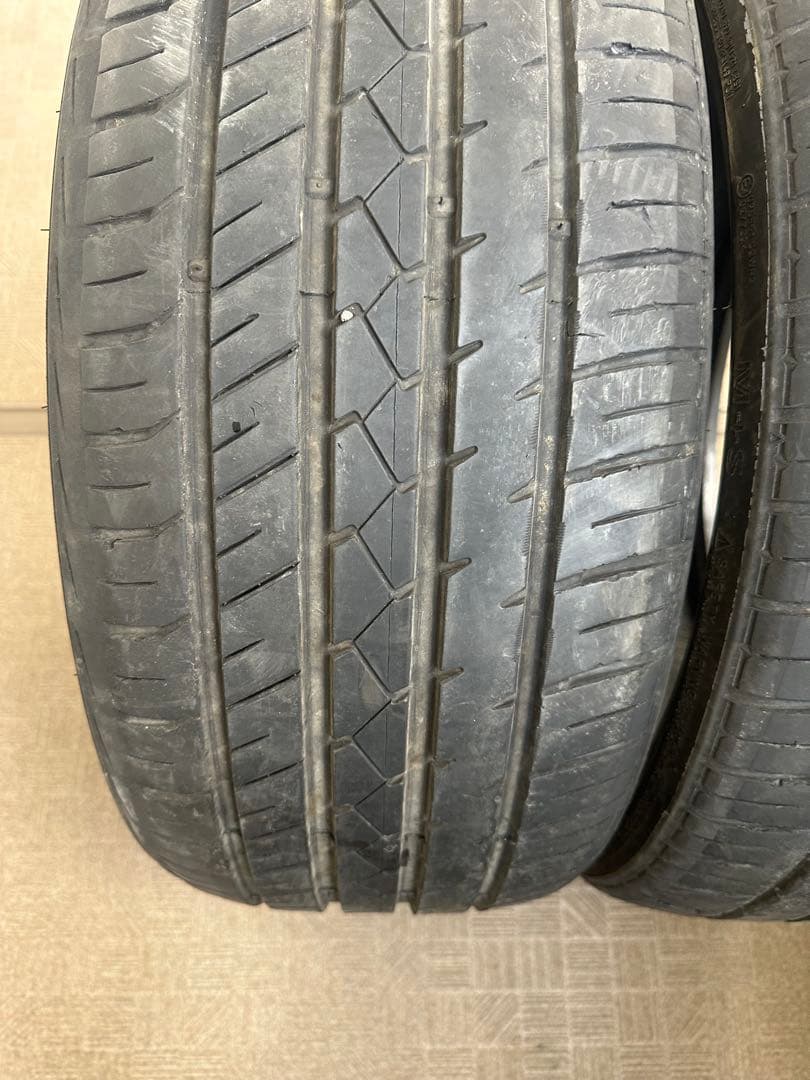 ライオンハート２５５／３０ＺＲ22製造２１年二本セット中古
