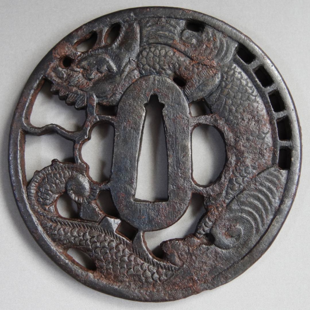 【記内 雲龍図透鍔】 鍔 鐔 刀装具 日本刀 武具 骨董 江戸 アンティーク
