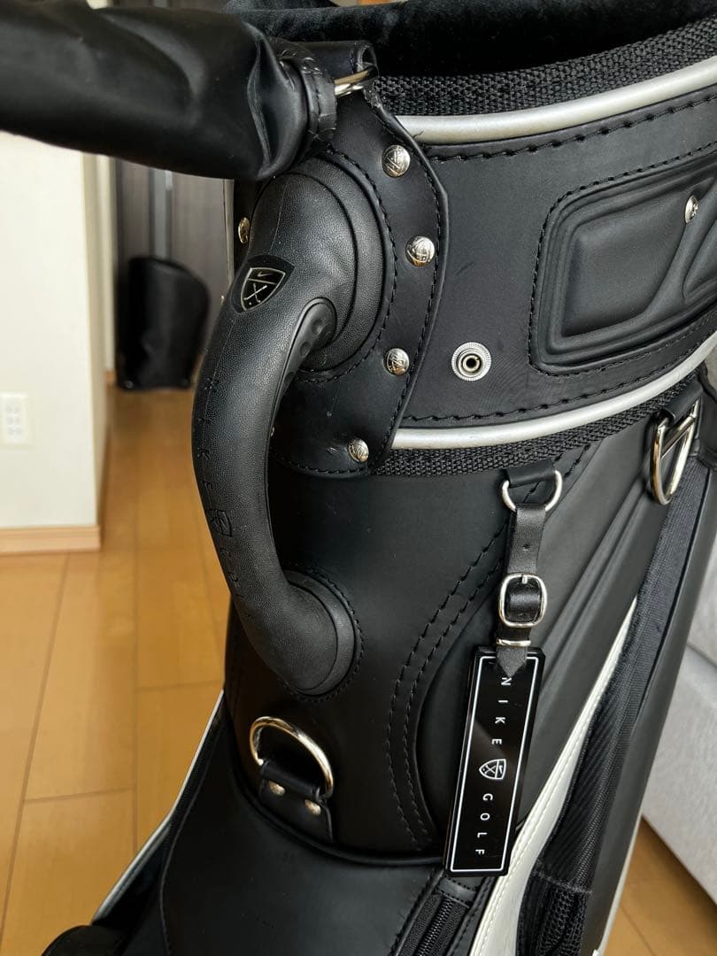 完売品希少旧ロゴ　良品　ナイキ　ゴルフ　黒　ド迫力大型キャディバッグ　NIKE