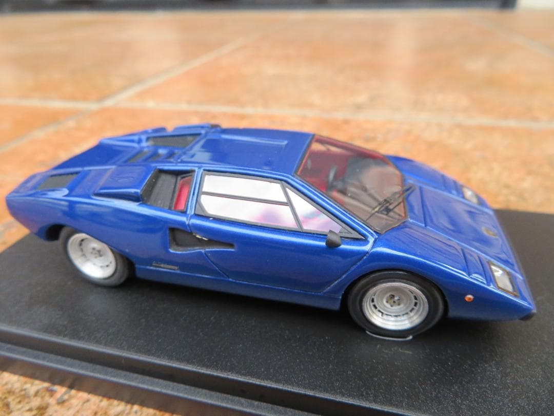 MR社製　1/43　ランボルギーニカウンタックLP400　499台限定生産品