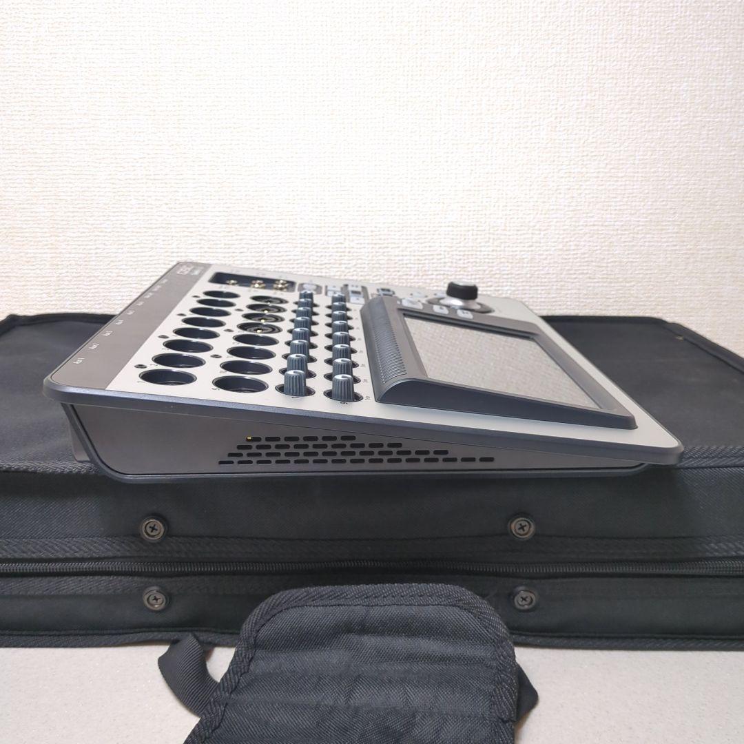 QSC TOUCHMIX-16 デジタルミキサー 美品 専用ケース付き