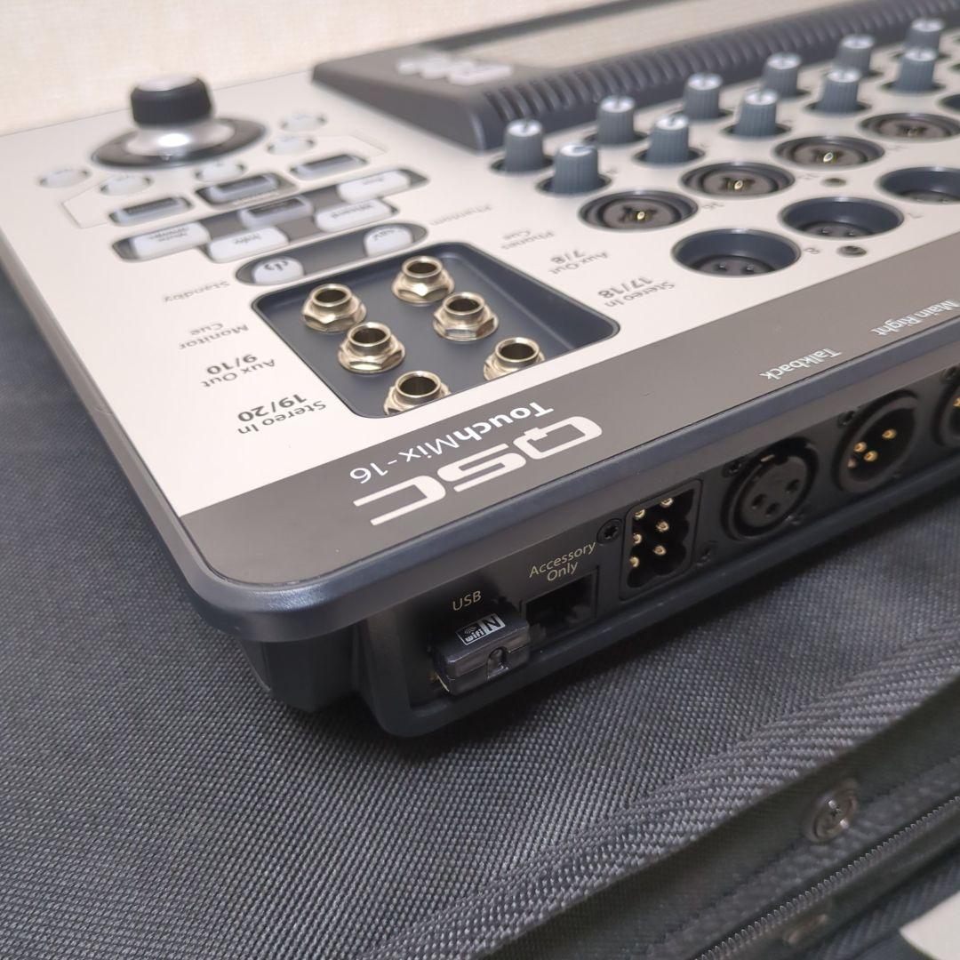 QSC TOUCHMIX-16 デジタルミキサー 美品 専用ケース付き