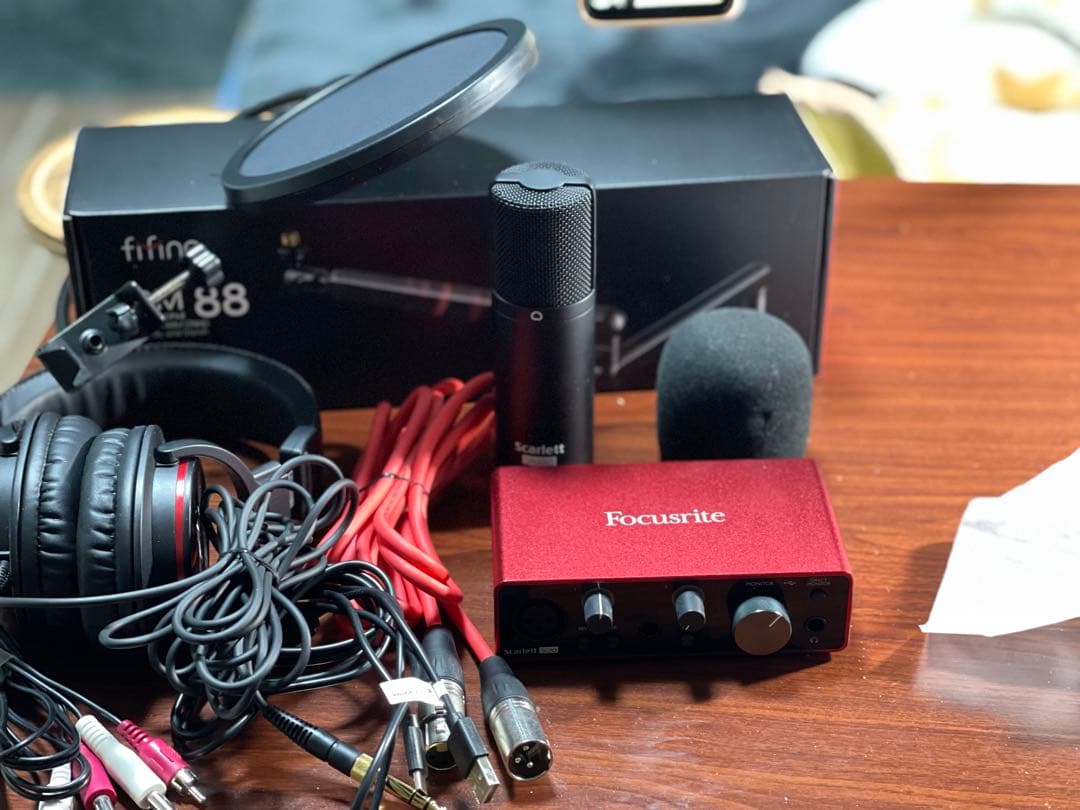 Focusrite Scarlett オーディオインターフェイスセット