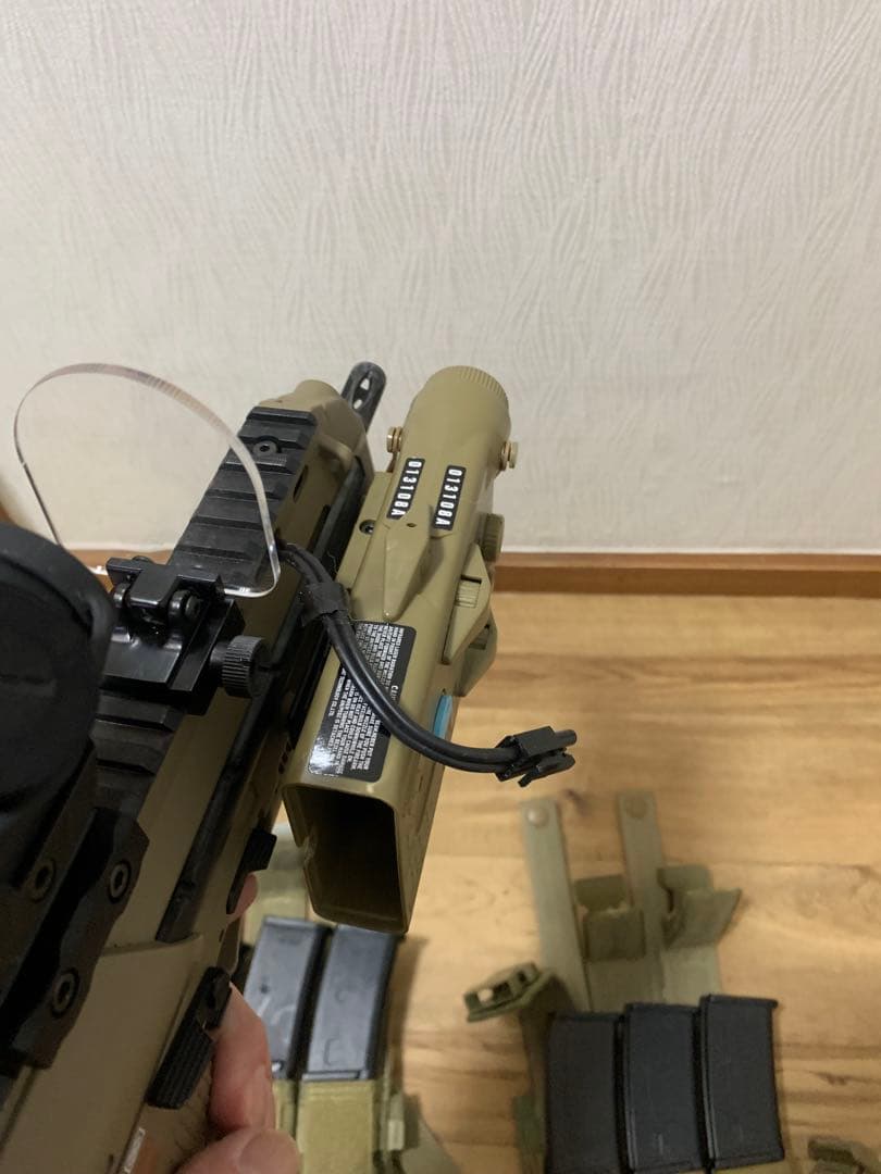 けんに〜 東京マルイMP7A1外部バッテリー多弾 マガジン２マガジンケース