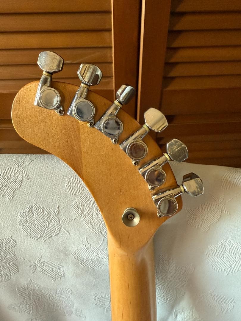 【希少】ピンク色のフェルナンデスFernandes ZO-3 ‼
